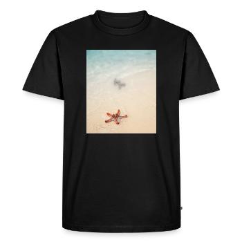 Love on the beach and starfish - Men's Premium Organic T-Shirt - black - Front - Nico (187cm)