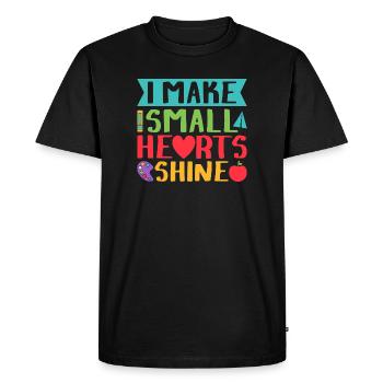 Enseignante de maternelle Small Hearts Shine Kindergarten - T-shirt Premium bio Homme - noir - Devant - Nico (187cm)
