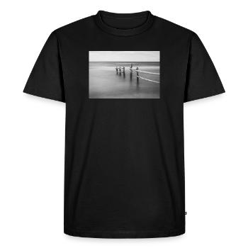 West Beach : Clôture dans la mer (noir et blanc) - T-shirt Premium bio Homme - noir - Devant - Nico (187cm)