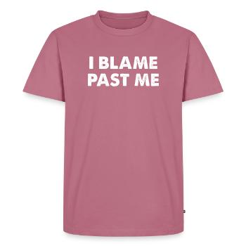 I Blame Past Me - Männer Premium Bio T-Shirt - Mauve - Vorne - Nico (187cm)