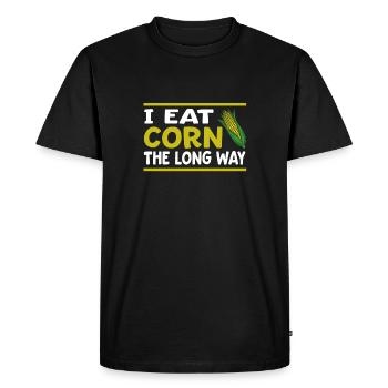 I Eat Corn The Long Way - Funny - Men's Premium Organic T-Shirt - black - Front - Nico (187cm)