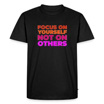 Focus on yourself - Men's Premium Organic T-Shirt - black - Front - Nico (187cm)