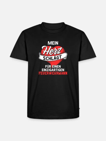 Heart beats for a firefighter - Men's Premium Organic T-Shirt - black