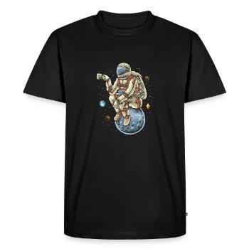 Bitcoin moon astronaut chilling cup coffee BTC ETH - Men's Premium Organic T-Shirt - black - Front - Nico (187cm)