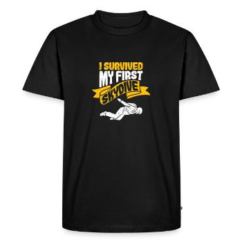 I survived my first parachute jump - Men's Premium Organic T-Shirt - black - Front - Nico (187cm)