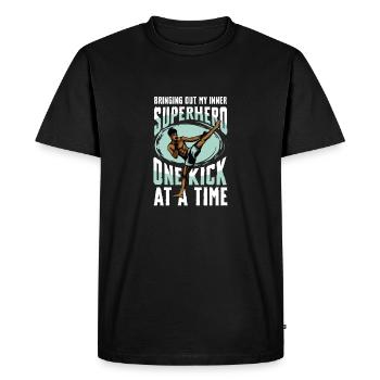 Super-héros Muay Thai : un pas vers le temps - T-shirt Premium bio Homme - noir - Devant - Nico (187cm)