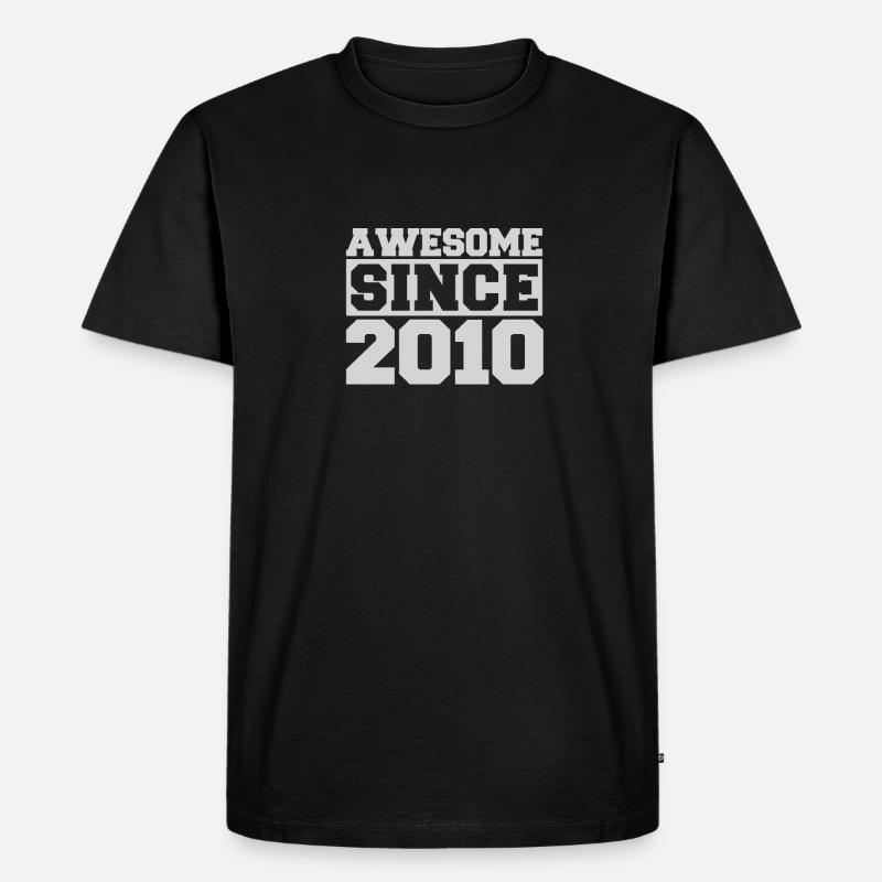 Awesome since 2010 - Männer Premium Bio T-Shirt - Schwarz