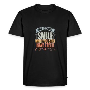 La vie est un sourire court et drôle pendant que vous avez encore - T-shirt Premium bio Homme - noir - Devant - Nico (187cm)