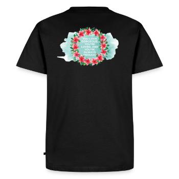 You’re Loved & Enough – Couronne florale à l’aquarelle - T-shirt Premium bio Homme - noir - Dos - Nico (187cm)
