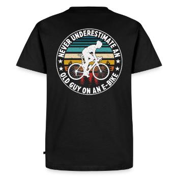 Ne sous-estimez pas un vieil homme sur un vélo électrique - T-shirt Premium bio Homme - noir - Dos - Nico (187cm)