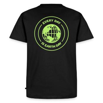 EVERY DAY IS EARTH DAY - Men's Premium Organic T-Shirt - black - Back - Nico (187cm)