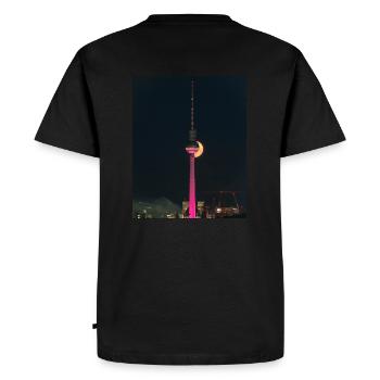 Tour de télévision rose de Berlin avec grande lune - T-shirt Premium bio Homme - noir - Dos - Nico (187cm)