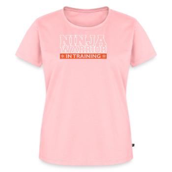 Ninja Warrior in Training - Frauen Premium Bio T-Shirt - Rosa - Vorne - AI Model Female 172 dark (172cm)