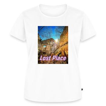Visite de Lost Place - La Vieille Forge - T-shirt Premium bio Femme - blanc - Devant - AI Model Female 172 dark (172cm)