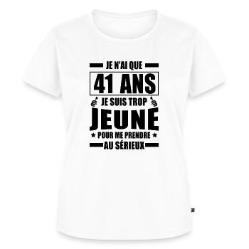 j ai 41 ans / cadeau humour anniversaire 41 ans - T-shirt Premium bio Femme - blanc - Devant - AI Model Female 172 dark (172cm)