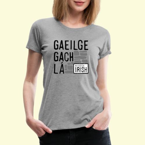 BITESIZE Logo Yellow Gaeilge Gach Lá - Women's Premium T-Shirt