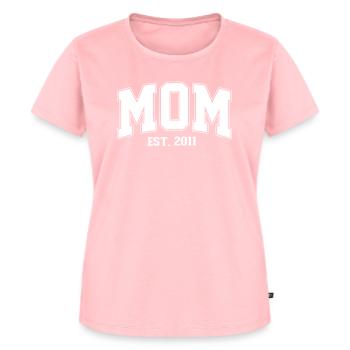 Mama 2011 MOM EST. 2011 Mutter Muttertag Geburt - Frauen Premium Bio T-Shirt - Rosa - Vorne - AI Model Female 172 dark (172cm)