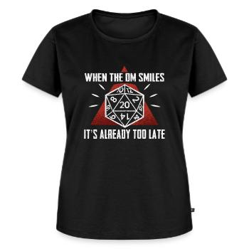 Critical Master Smile Dungeon Dice Rolling Dragon - Frauen Premium Bio T-Shirt - Schwarz - Vorne - Selfina (174cm)