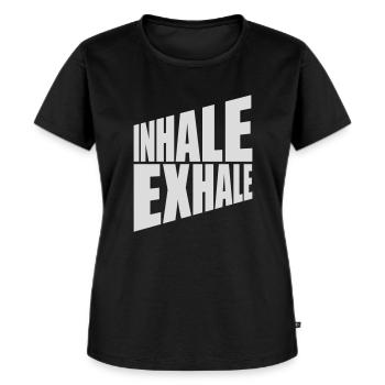inhale exhale yoga Zitat - Frauen Premium Bio T-Shirt - Schwarz - Vorne - Selfina (174cm)