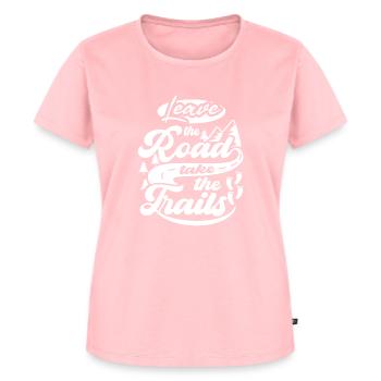 Cool Camper, RV, Camping-car, Carvan Slogan Shirt - T-shirt Premium bio Femme - rose - Devant - AI Model Female 172 dark (172cm)
