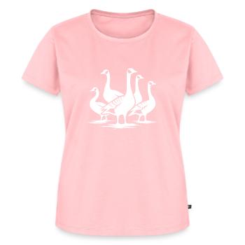 Geflügel Trupp hübscher Wildgänse - Frauen Premium Bio T-Shirt - Rosa - Vorne - AI Model Female 172 dark (172cm)