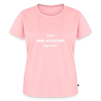 Trailer Park Assistant Supervisor - Frauen Premium Bio T-Shirt - Rosa - Vorne - AI Model Female 172 dark (172cm)