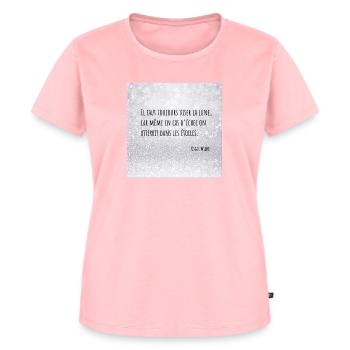 Zitat Traum - Frauen Premium Bio T-Shirt - Rosa - Vorne - AI Model Female 172 dark (172cm)