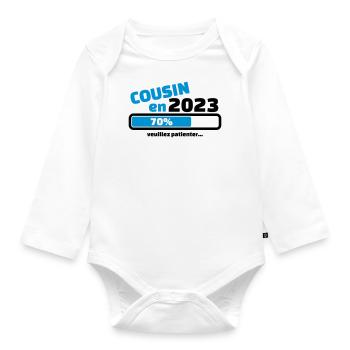 annonce cousin en 2023 veuillez patienter - Body Bébé bio manches longues - blanc - Devant