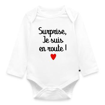 Surprise je suis en route - annonces grossesse - Body Bébé bio manches longues - blanc - Devant