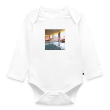 Ein sonnendurchfluteter Lounge-Bereich art 2 - Baby Bio-Langarm-Body - Weiß - Vorne