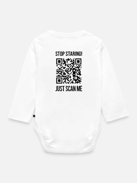 Scanne mich QR Code Wähle jeden Tag Freundlichkeit - Baby Bio-Langarm-Body - Weiß