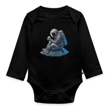 An astronaut observes the Earth - Organic Longsleeve Baby Bodysuit - black - Front
