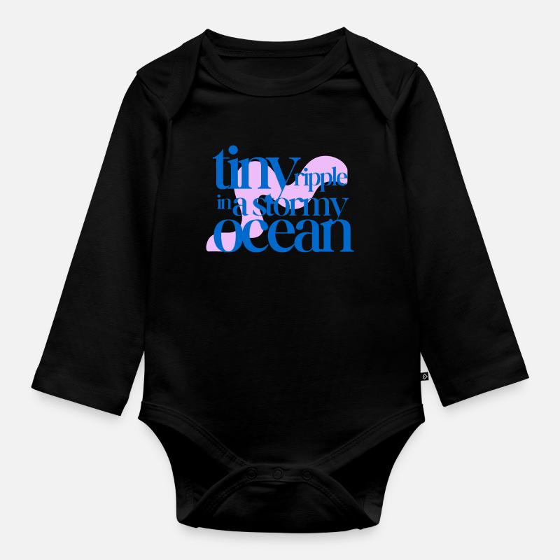 Tiny ripple in a stormy ocean (rosè background) - Organic Longsleeve Baby Bodysuit - black