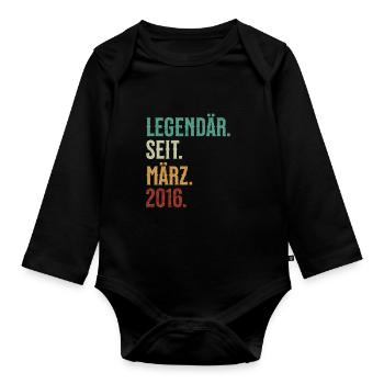 Legendär. Seit. März. 2016. Retro Birthday - Baby Bio-Langarm-Body - Schwarz - Vorne