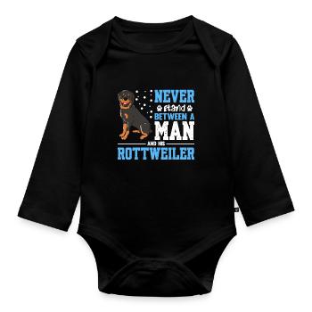 Never Stand Between A Man And His Rottweiler Copy - Organic Longsleeve Baby Bodysuit - black - Front