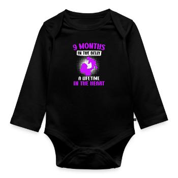 9 Monate im Bauch - ein Leben lang im Herzen - Baby Bio-Langarm-Body - Schwarz - Vorne