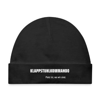Klappstuhlkommando. Platz ist, wo wir sind. - Baby Premium Organic Mütze - Schwarz - Vorne