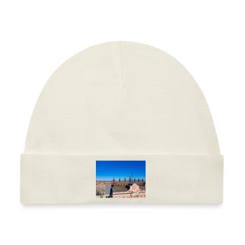Rostocker Skyline und Altstadt hinter dem Rathaus - Baby Premium Organic Mütze - Naturweiß - Vorne