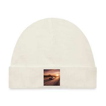 Auto fährt in den Sonnenuntergang - Baby Premium Organic Mütze - Naturweiß - Vorne