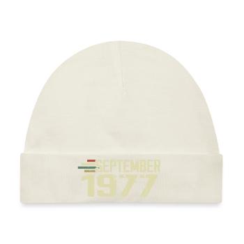 September 1977 Vintage Geschenkidee September 1977 - Baby Premium Organic Mütze - Naturweiß - Vorne