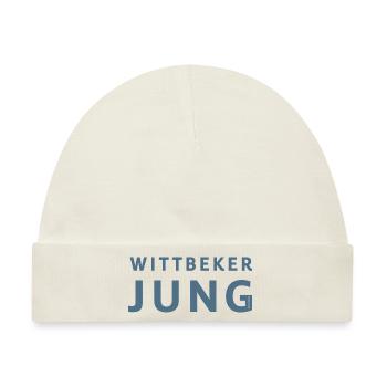 „Wittbeker Jung“ blaugrau - Baby Premium Organic Mütze - Naturweiß - Vorne