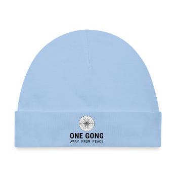 One Gong Away From Peace | Gong Humor - Baby Premium Organic Mütze - Hellblau - Vorne