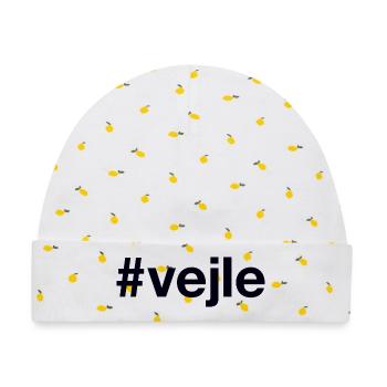 VEJLE Hashtag Denmark Dänemark - Baby Premium Organic Mütze - Weiß/Zitronengelb - Vorne