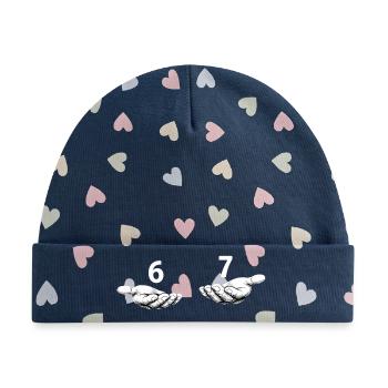 Six Seven Hands Meme - 6 7 - Ziehen der Hände - Baby Premium Organic Mütze - Marineblau/Bunte Herzen - Vorne