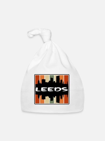 Leeds England Skyline Silhouette Travel Souvenir - Organic Baby Cap - white - Front