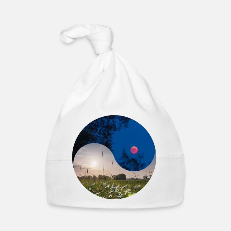 Yin et Yang de l’éclipse lunaire et de l’équinoxe Bonnet bio Bébé