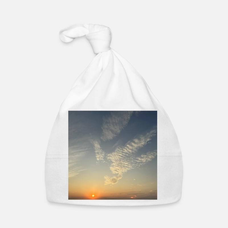 Ciel du soir avec mer de nuages Bonnet bio Bébé