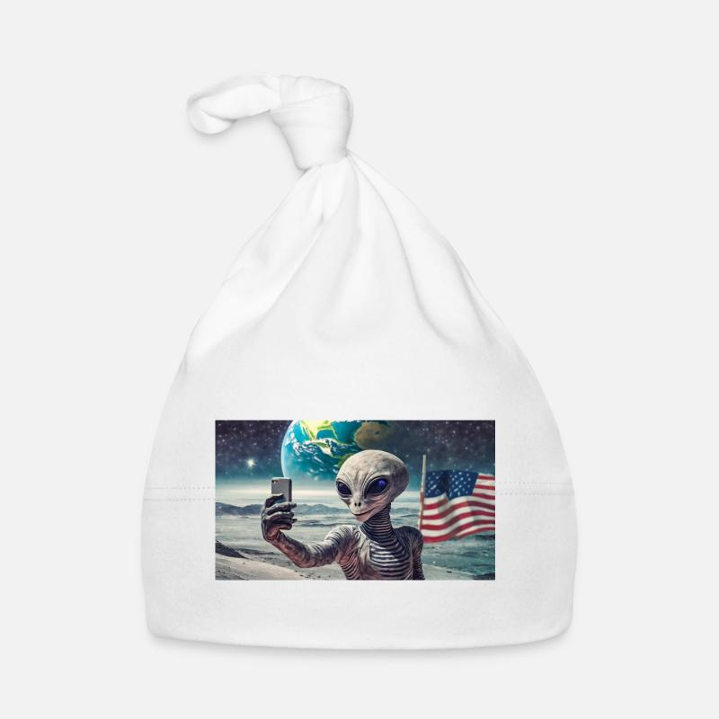 grey alien on the moon surface – making selfies Organic Baby Cap