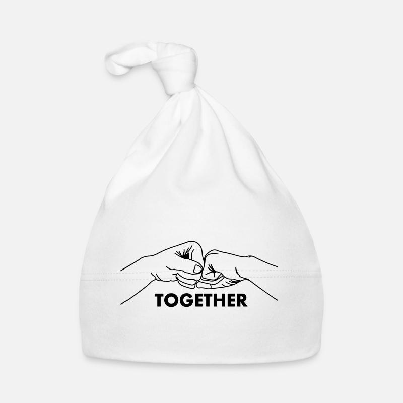 Collaboration gestuelle, travail d’équipe avec texte ensemble Bonnet bio Bébé