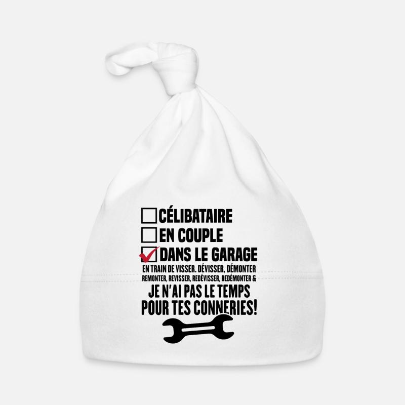 Celibataire en couple dans le garage Bonnet bio Bébé